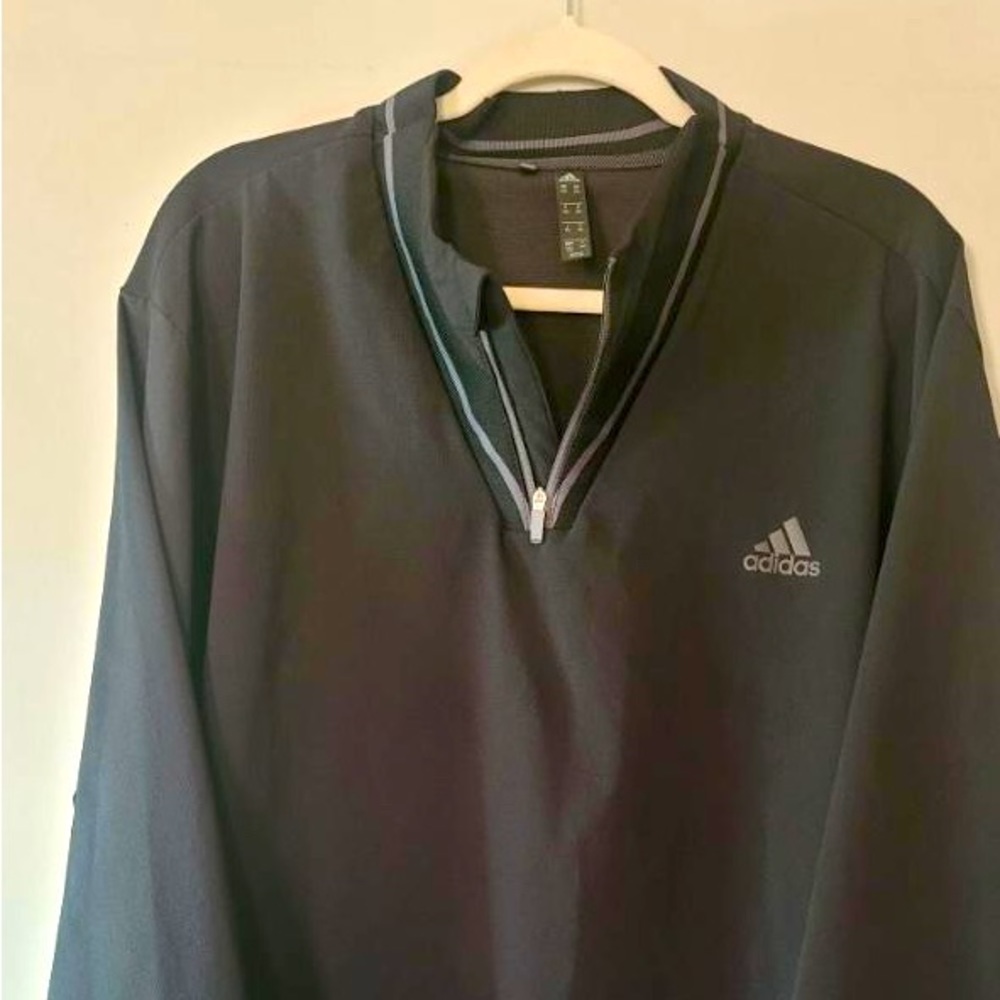 Black adidas Pull Over! Size 2X’, excellent condition!!
